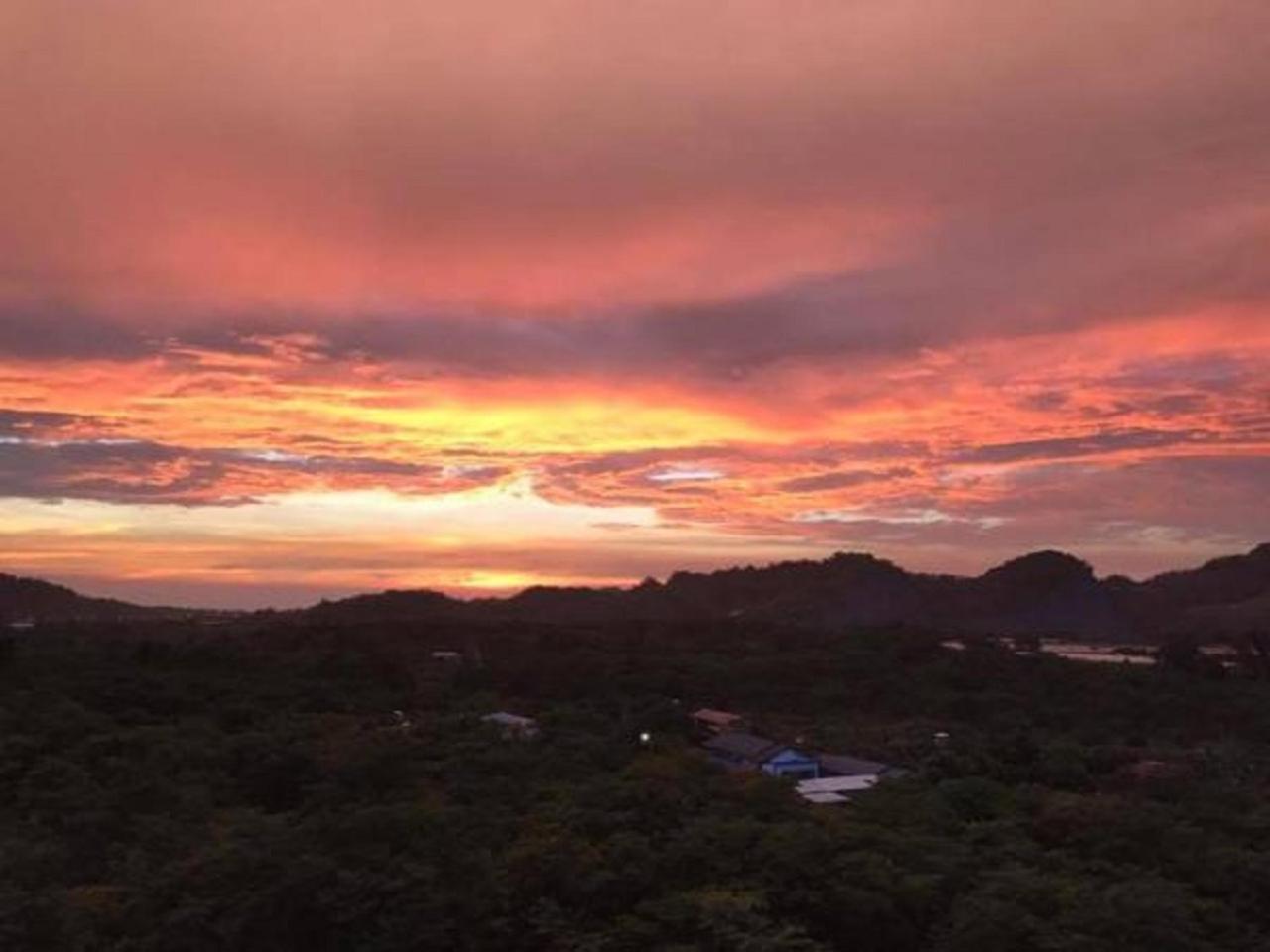 Sunny Sky Homestay Yujing Экстерьер фото